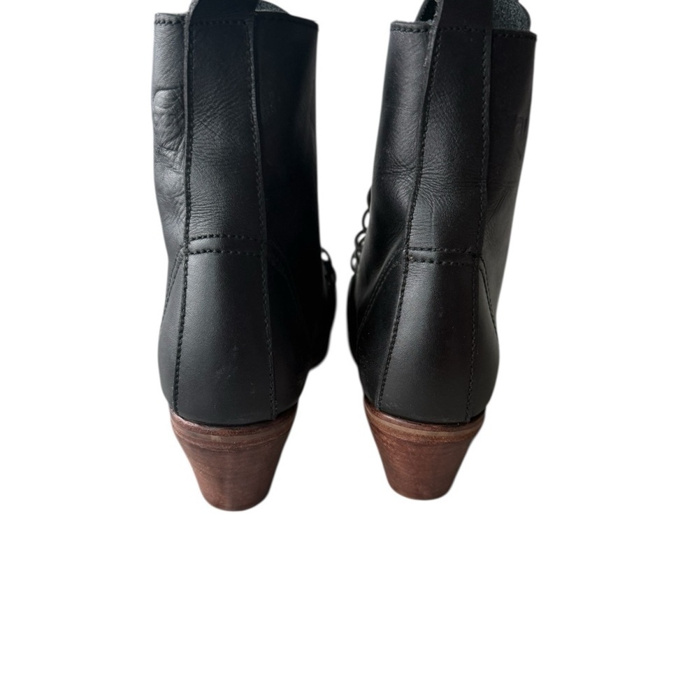 Way Out West Women’s Black Lace-Up Leather Booties Size 6.5 - Picture 5 of 9
